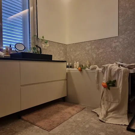 Apartment Ema *